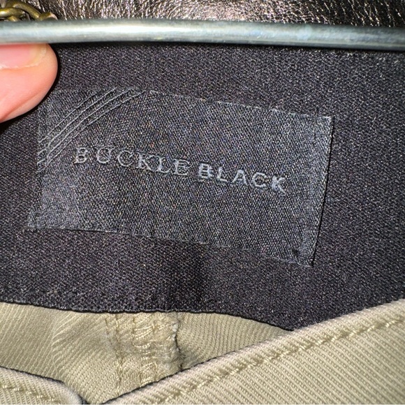 Buckle Black pull-on cargo jogger size Large - Picture 5 of 7